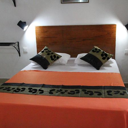 ดัมบูลุย โอยา แฟมิลี พาร์ค Hotel ดัมบูลลา ห้อง รูปภาพ